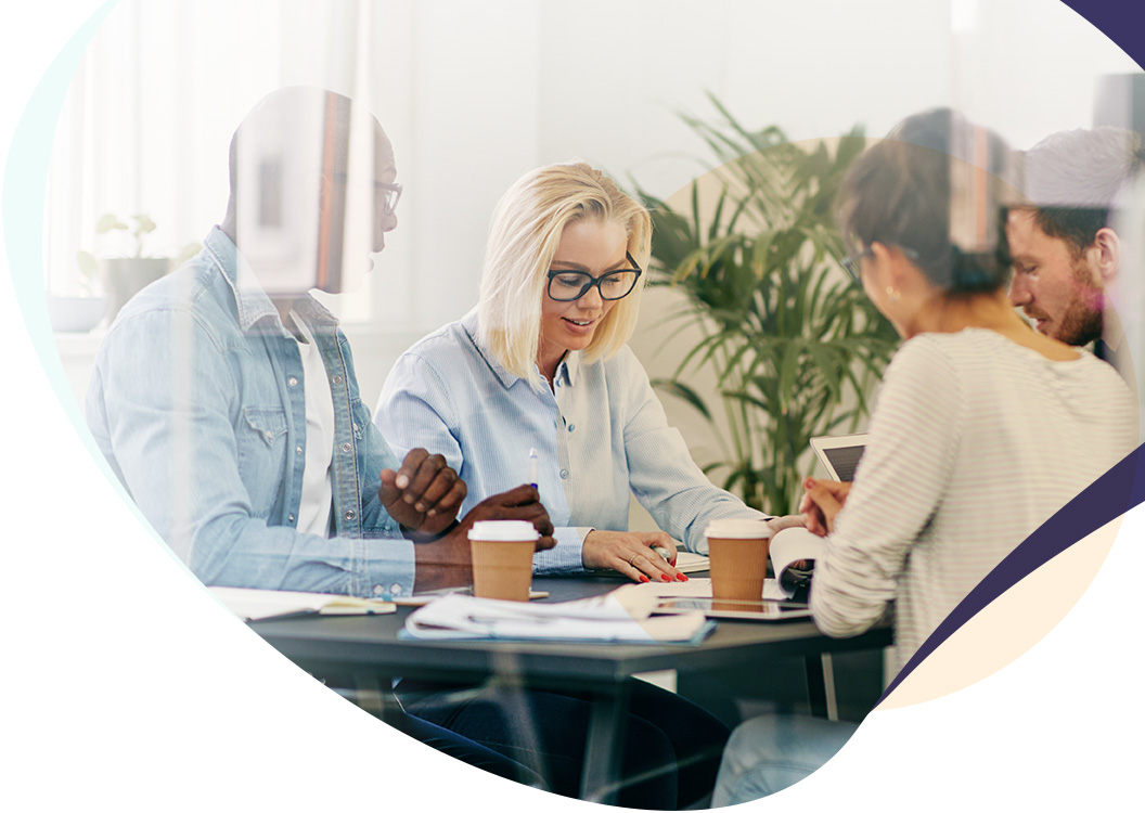 Equipo comercial de IGM en sesión de trabajo